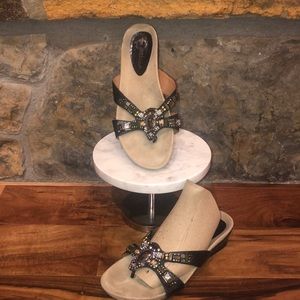 Earthie’s Embellished wedge sandal